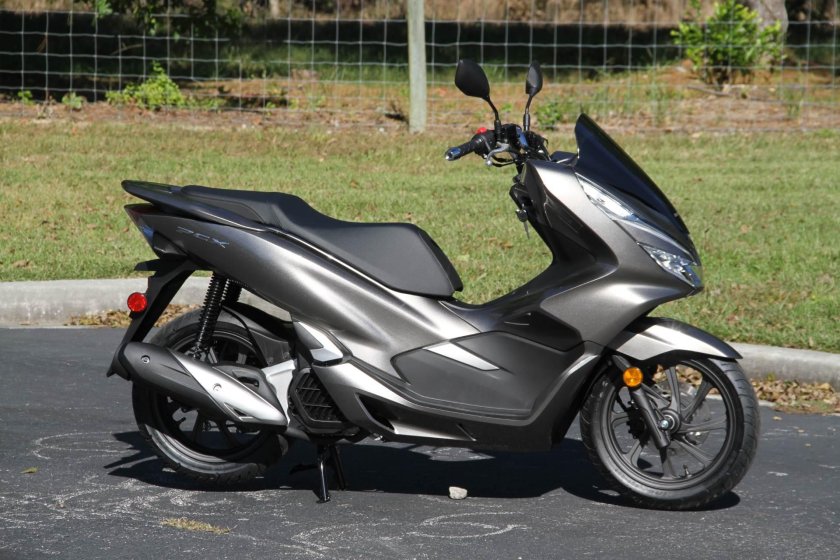 Скутер Honda PCX 150