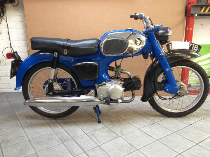 Honda c90