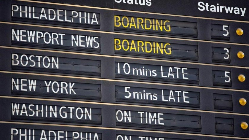 Старое табло в аэропорту