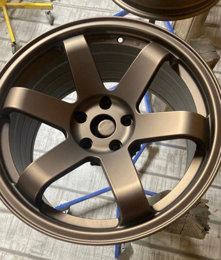 Бронзовая краска для дисков