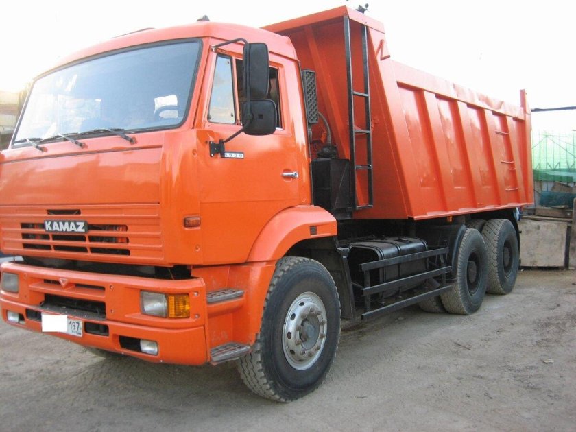 КАМАЗ 6520 со спальником