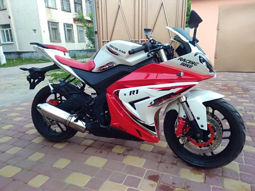 Мотоцикл Motoland r1