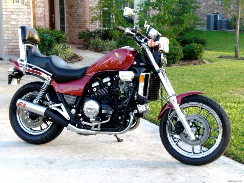 Honda vf1100 Magna