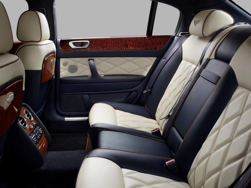 Bentley Flying Spur 2005 салон