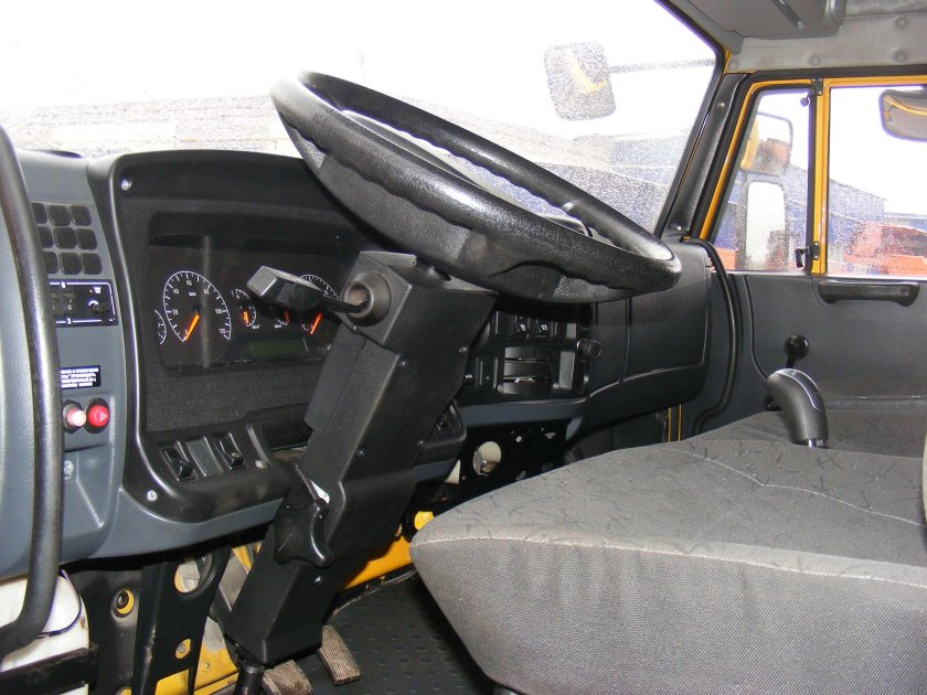 КАМАЗ 4308 кабина макси