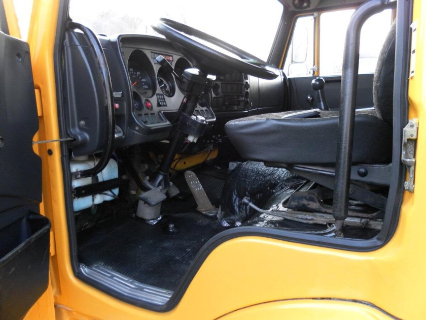 КАМАЗ 4308 интерьер