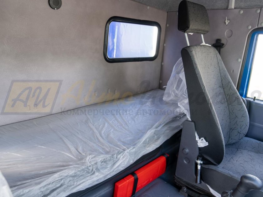 КАМАЗ 43118 со спальником