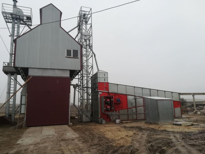 Конвейерная зерносушилка Motum