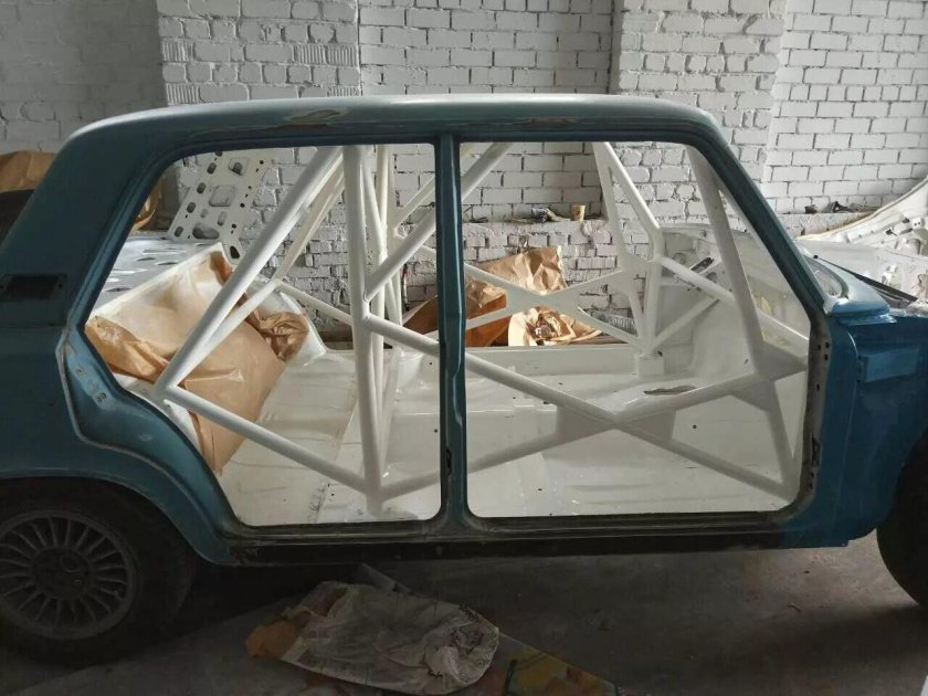 Каркас безопасности ВАЗ 2107