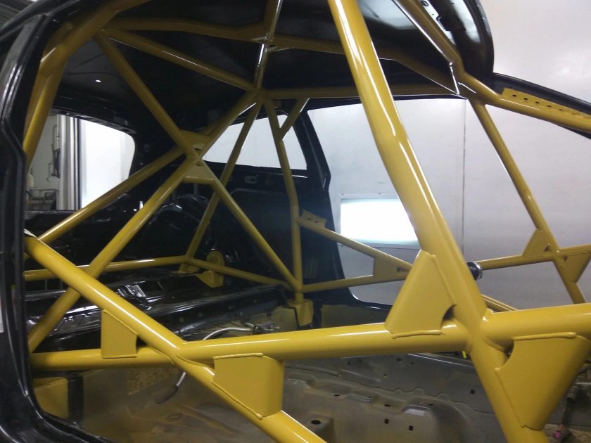 Болтовой каркас безопасности Scirocco