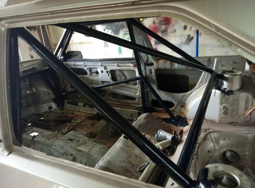 Каркас безопасности 2108