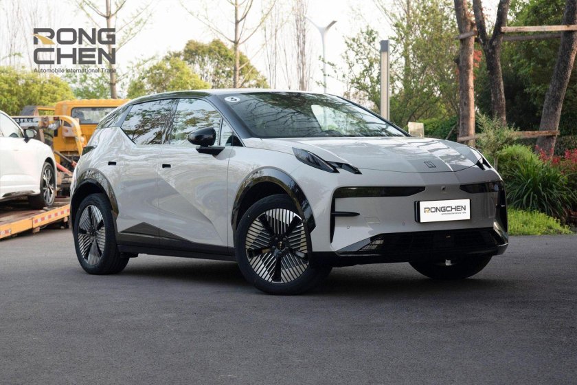 Автомобиль zeekr x