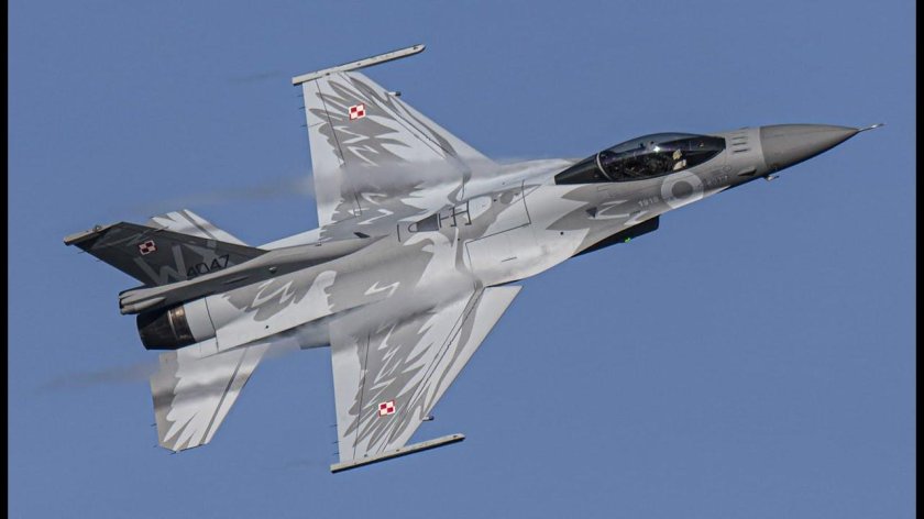 F-16 Fighting Falcon