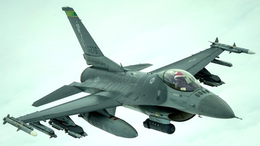 General Dynamics f-16 Fighting Falcon