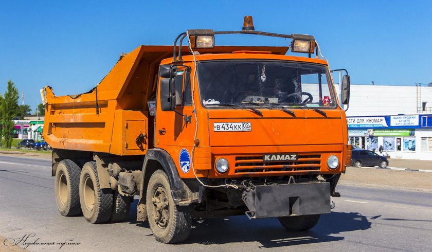 КАМАЗ 55111 самосвал