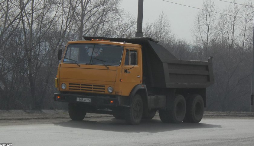 КАМАЗ 55111 желтый