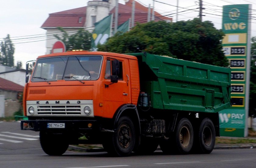 Автомобиль КАМАЗ 55111