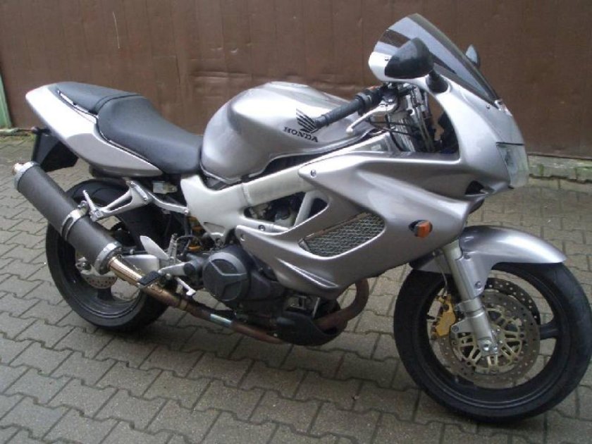 Honda VTR 1000 F