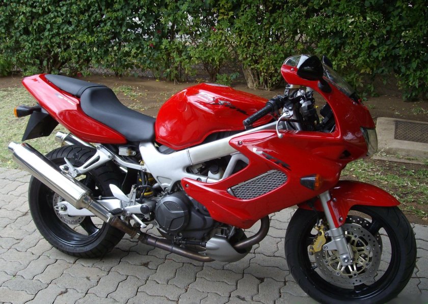 Honda vtr1000f Firestorm