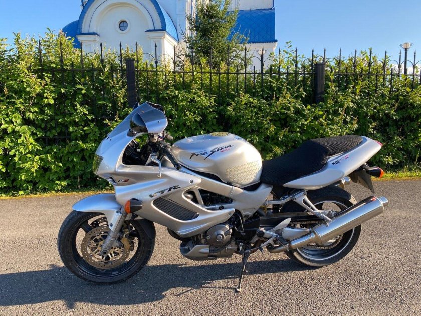 Хагер на хонду Втр 1000 ф