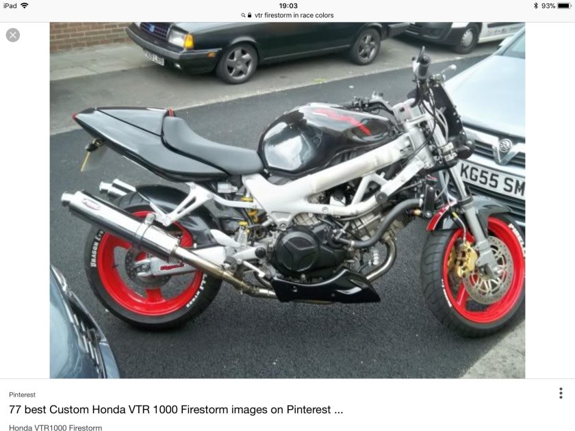 Honda VTR 1000 стрит