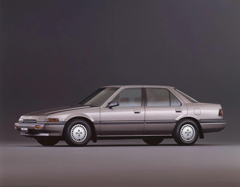 Хонда Аккорд 3 поколение седан