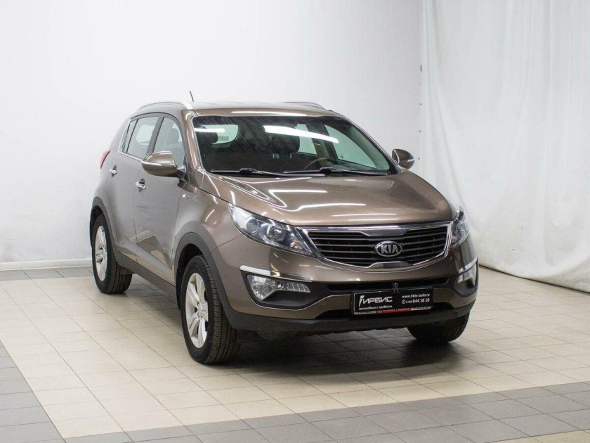 Киа Спортейдж коричневый