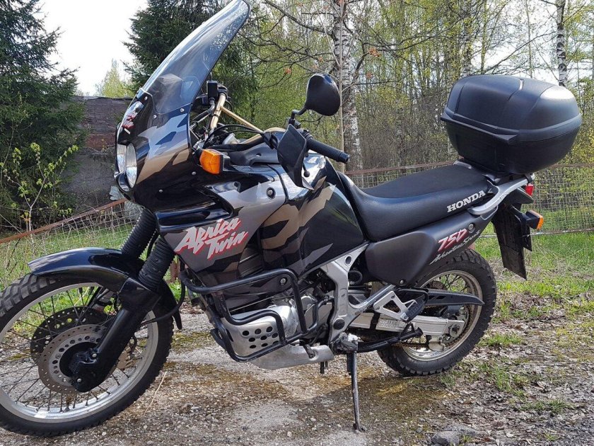 Хонда XRV 750 Africa Twin