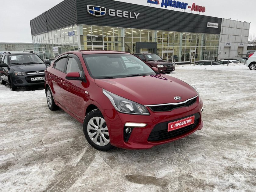 Киа Рио 2018 красная