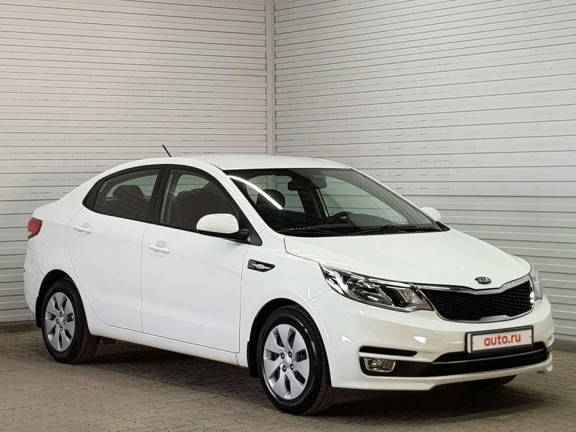 Kia Rio 3 белая