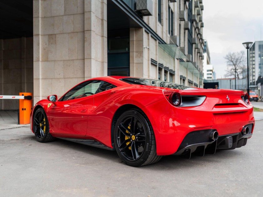 Ferrari 488 GTB 3.9 AMT