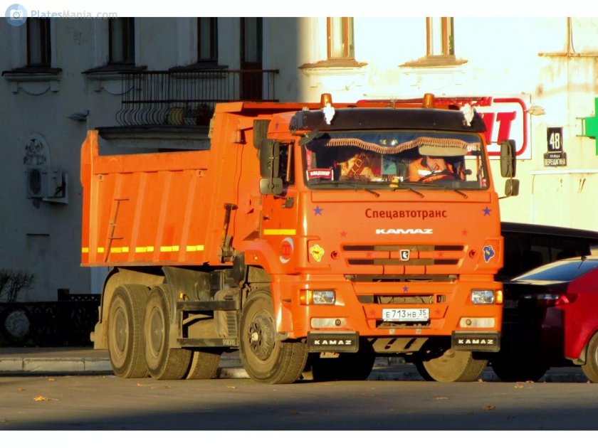 КАМАЗ 6520