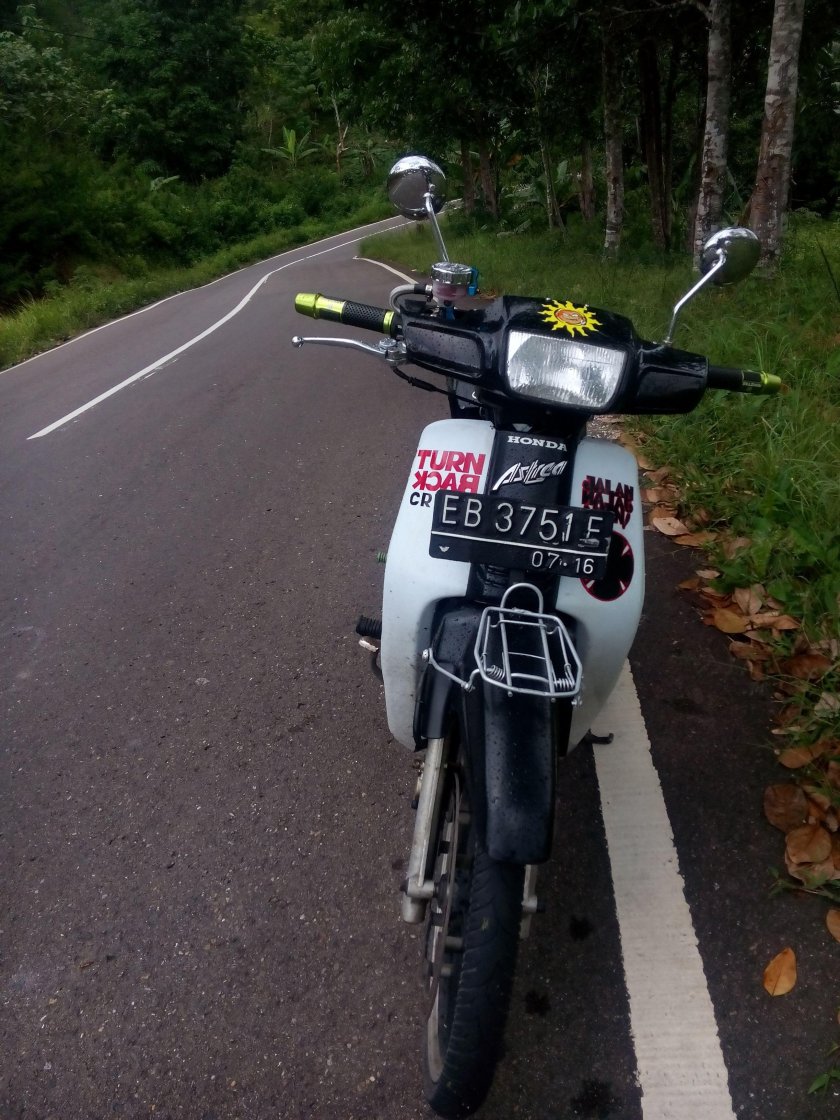 Motor honda astrea grand