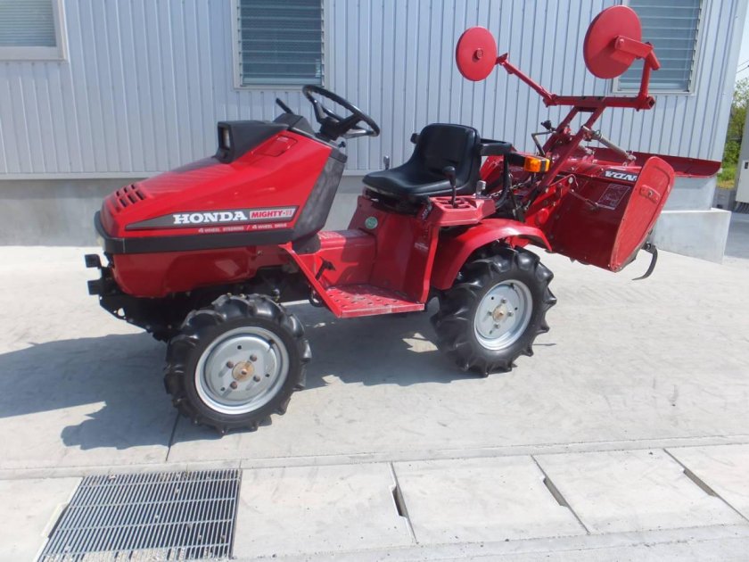 Минитрактор Honda Mighty 13 r 4x4