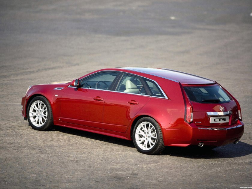 Cadillac CTS Sport Wagon 2010