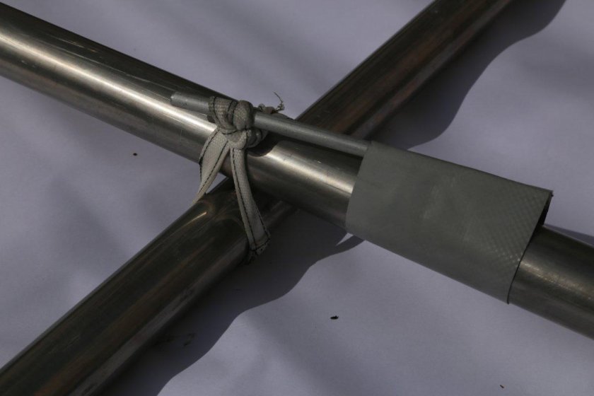 Хомуты для рама для катамарана Басег