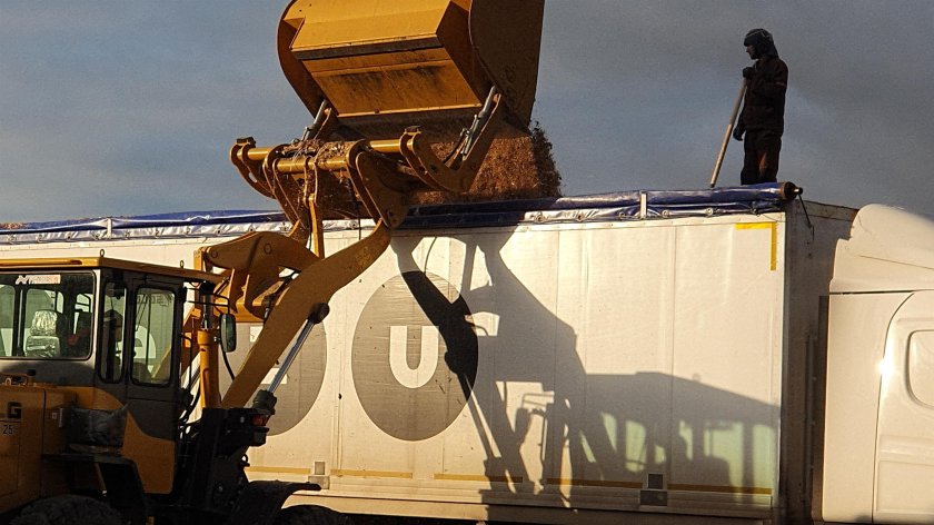 Ковш высокой выгрузки на фронтальный погрузчик