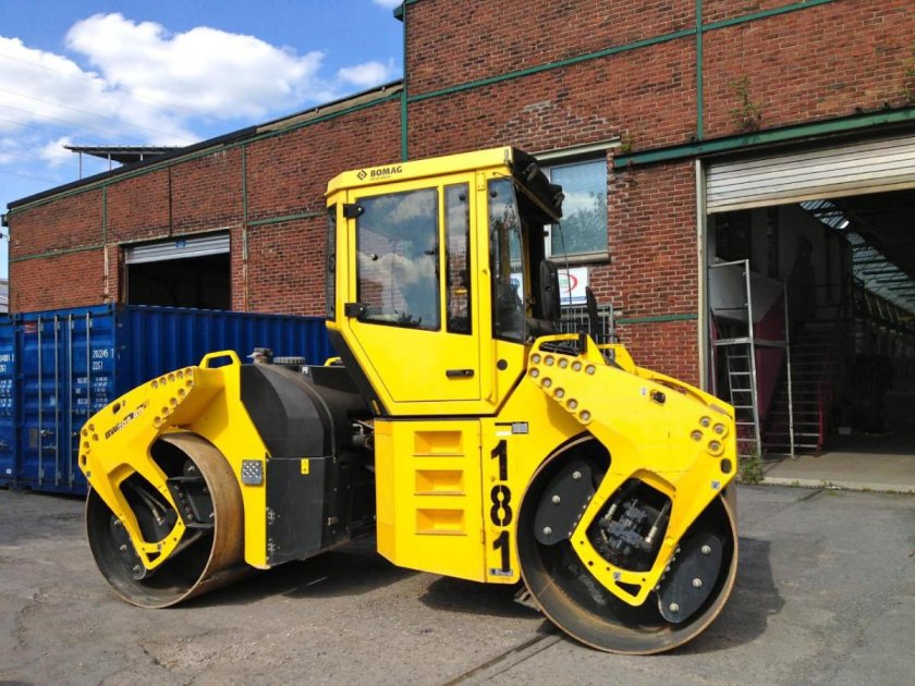 Bomag BW 203 ad-4