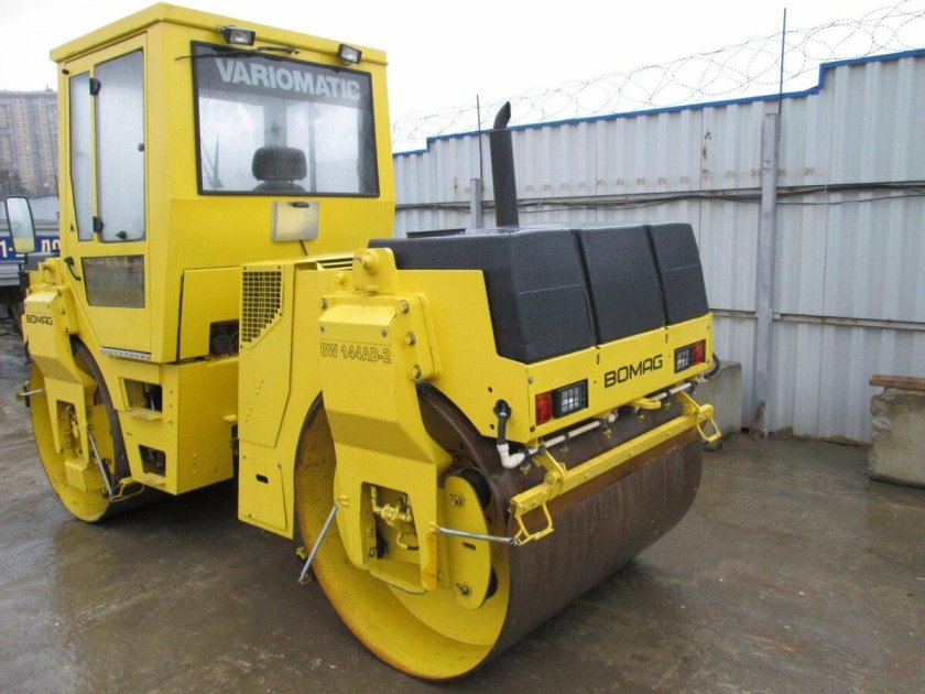 Каток дорожный Bomag bw131acw-2