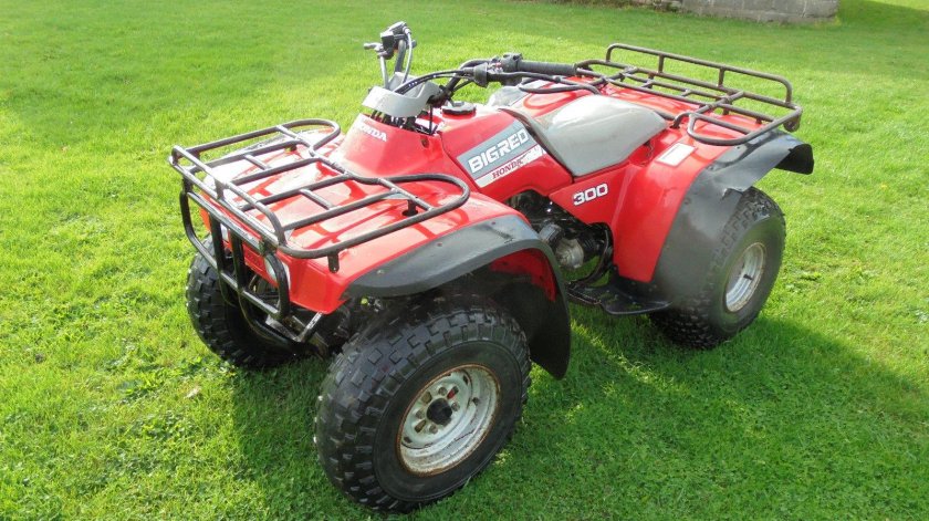 Honda big Red 300