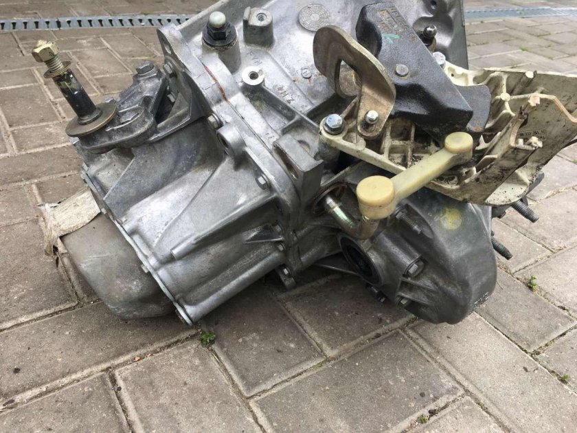 МКПП Пежо 307