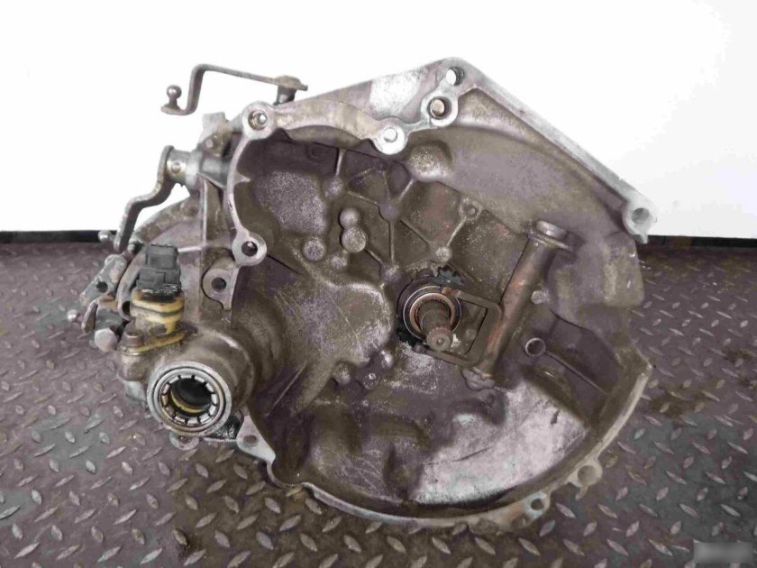 Пежо 106 1997 г поколение 1 как снять коробку