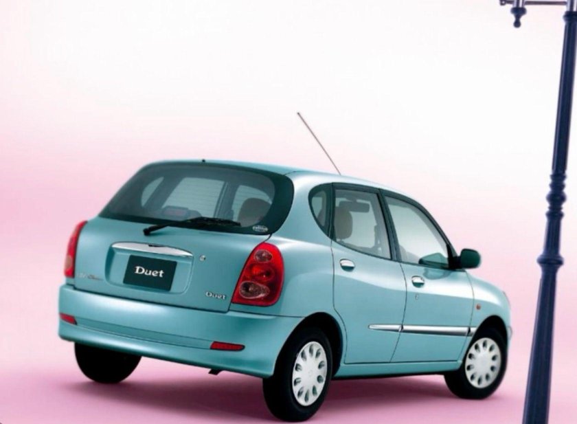Toyota Duet 2001