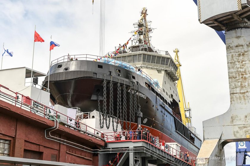 Атомный ледокол Илья Муромец