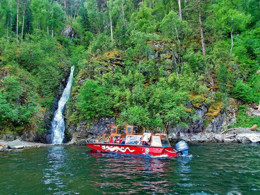 Телецкое озеро туризм