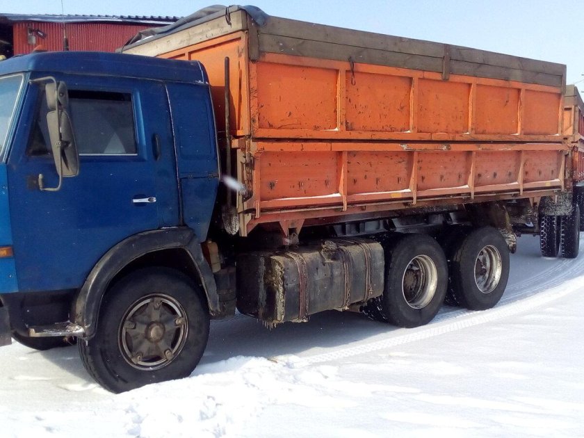 КАМАЗ 55102 самосвал сельхозник