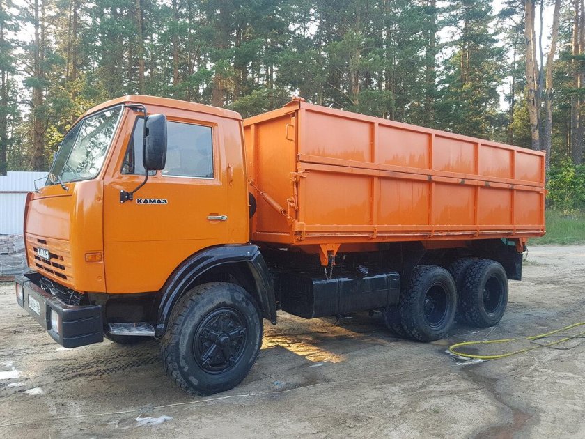 КАМАЗ 55102 самосвал