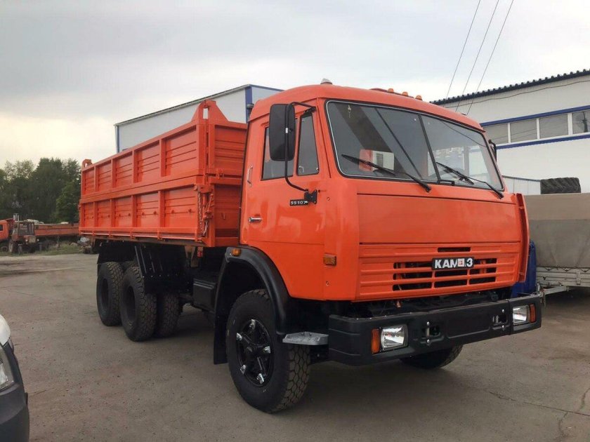 КАМАЗ 2001 года