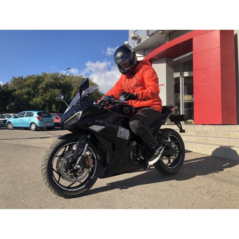 Электромотоцикл se-r3