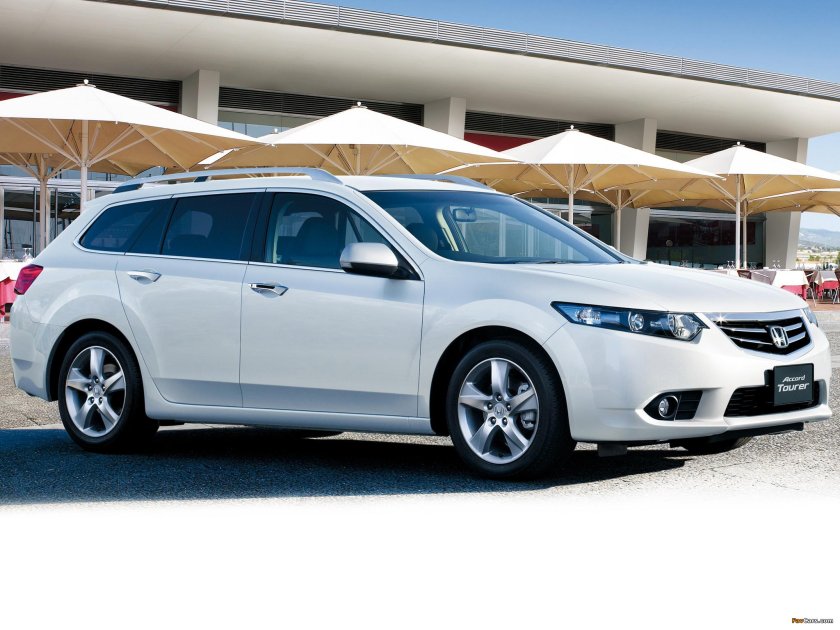 Honda Accord Tourer 8